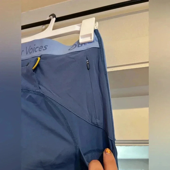 Outdoor voices size medium blue leggings - Picture 3 of 6